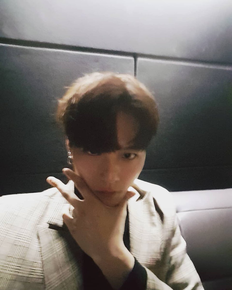 xdinaryoon's tweet photo. [140219] Instagram Update #JUNWOO (jin_jun_woo)

#내일만나 #VARSITY #바시티 #VarsityComeback https://t.co/jM7acR9dUC