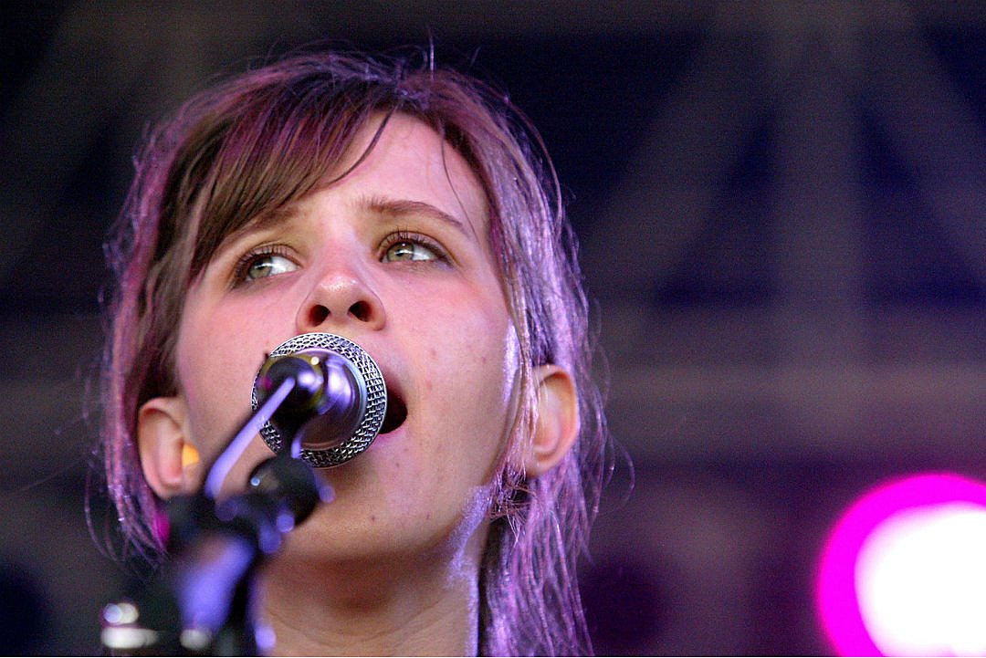 6 15  Happy birthday Amber Coffman    