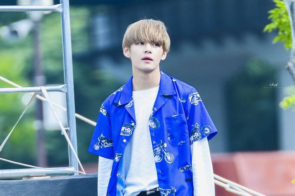 BELL_KOOKV's tweet photo. 160604 스마트 가족사랑의 날 캠페인 태형 https://t.co/eAfQyFRaGi
