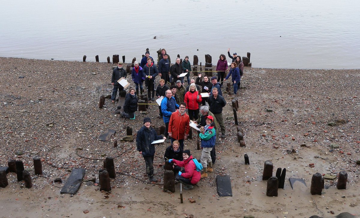 Volunteer with us and help us record the vulnerable archaeology on the Thames foreshore. Booking for our 2019 Foreshore recording and Observation Group (FROG) training is now open! Full details here:

thamesdiscovery.org/events/frog-tr…