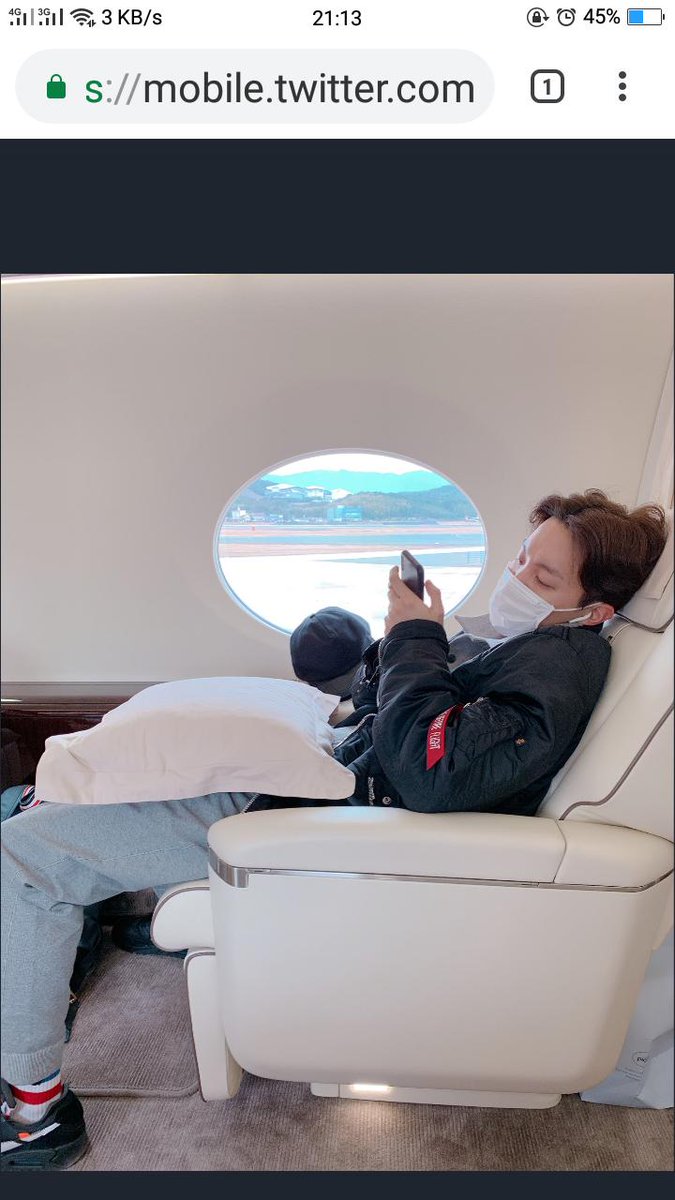 LinhHopeLinh's tweet photo. CHÚC MỪNG SINH NHẬT TIỂU HI VỌNG CỦA EM 
MÃI IU 😍😘😘😘😘
#HAPPYJHOPEDAY 
#MY_HOPE_JHOPE
#HopeWorldParty 
#HappyBirthdayJHope https://t.co/6p26Txos0G
