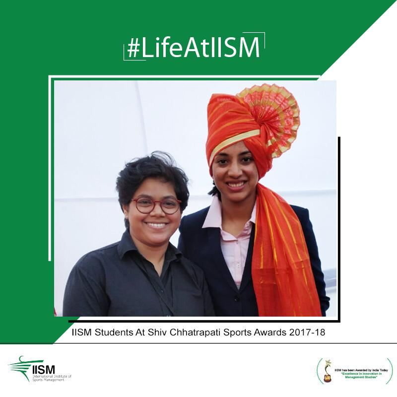 info_iism's tweet photo. Glimpses of #IISMStudents at the Shiv Chhatrapati Sports Awards 2017-18 with:
โข Ms.@mandhana_smriti (Indian Athlete, Womenโs Cricket Team)
โข Ms.@joshimanasi11 (Indian Para-Badminton Athelte, World No. 4 in SL3 Singles)
#LifeAtIISM #SportsManagement #SportsIndustry #IISM (1/2) https://t.co/qeN3KcqFwh