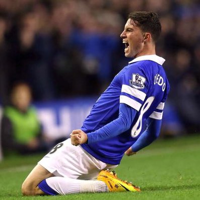 Happy 29th birthday to former Everton player Bryan Oviedo! 