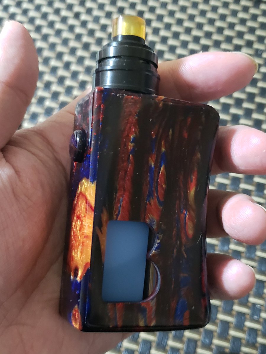 chomokosan_0220's tweet image. SQUI RDA 2nd 
ビルド楽だし何よりうまい

#vape好きな人と繋がりたい 
#BennettToolCustoms 
#squi #vapelife