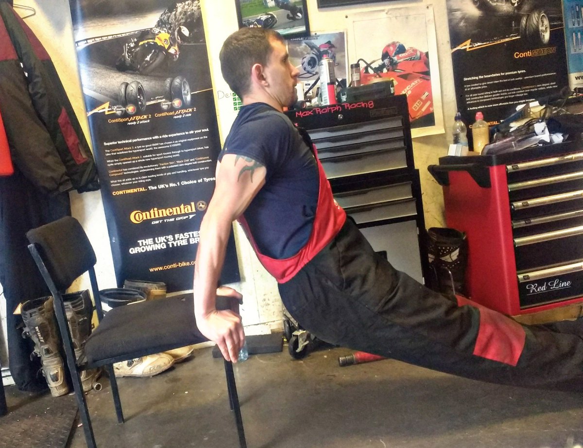 _BrettRalph's tweet image. Quick 13 excercise workout at lunch . Feeling supercharged for the afternoon now #fitfam #workoutatwork #workoutmotivation