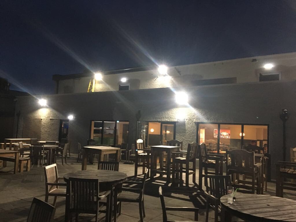 BulbsintheDiff's tweet image. Another great job completed showing a large decked area using LED flood lighting. #keepitlocal #Cardiff #Cardifflighting #LED
