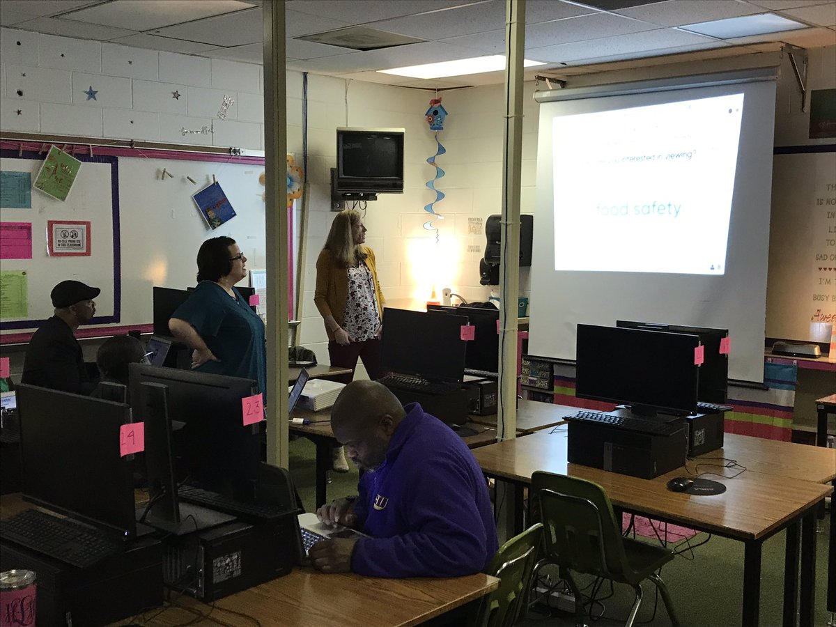 Pirateamy95's tweet photo. LCPS is hosting its Winter Workshops today. CTE Teachers from across the district are among the presenters for multiple areas including career awareness, Nepris, Grant Writing, and hands-on learning! #nccteSE #STEMeast #CTEworks #CTEMonth #lcpsnc https://t.co/VJxwtn7IwM