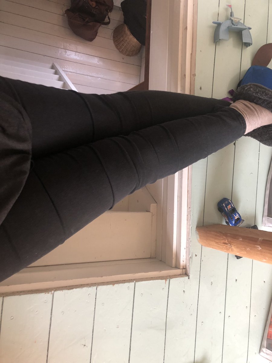 Ég er stigavörður.... #grínkonan #gettubetur #YoureWelcome #mömmugrín