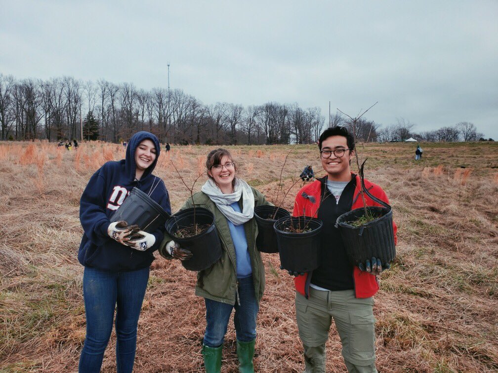 We had an amazing time planting trees with @SustainCBU this weekend at Shelby Farms! Thank you to those who came out and helped with the event! A special shout out to Lui for organizing the event for us! ✨