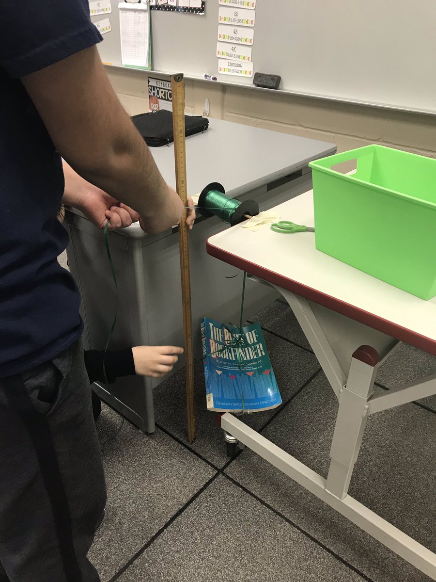 missclarkegt's tweet image. Simple machines in 5th grade! Students had to build a pulley that would lift a book at least 2 feet in the air! #iteachsteam #iteachstem #STEMeducation #simplemachines #makerspace