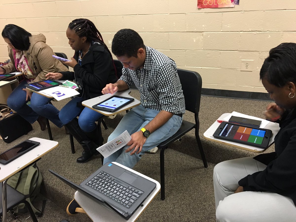 FLRichlandone's tweet photo. WL sharing strategies with core area teacher during CAG 2019 #R1Strong https://t.co/DaJczfXUPX