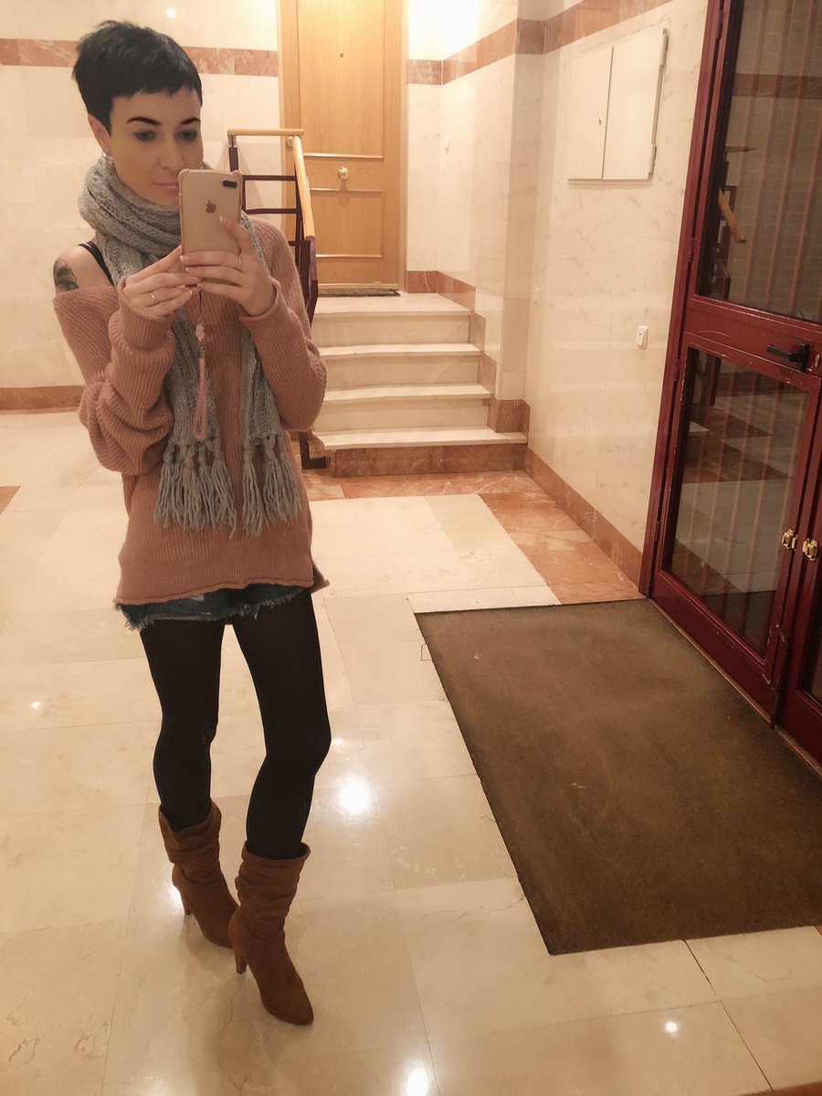 La vida te sorprenderá, decian...🙄😂
Nuevo outfit 
#outfit #fashion #blogger #modablogueira