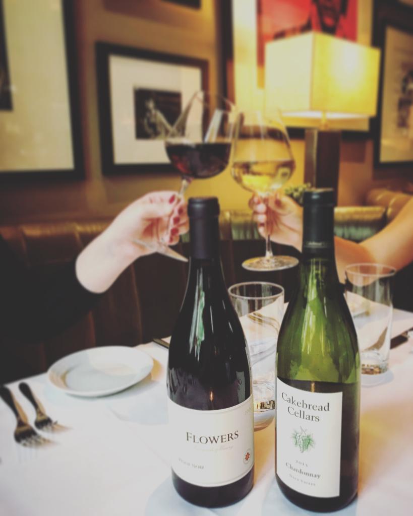 bluefinnyc's tweet photo. Today is official #DrinkWineDay - Monday just got better!
Make sure to celebrate with your favorite glass at Blue Fin in Times Square!
#wino #redwine #whitewine #rose #wine #foodandwine #Bluefin #timessquare #Nyc #nycrestaurants #Nycfoodie #Nyceats #seafood #nycseafood #nycsushi https://t.co/ojcWPOxETV