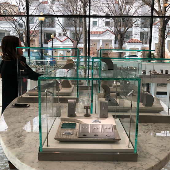 Just in case you need to pick something up for someone special... or yourself!
#shopspence