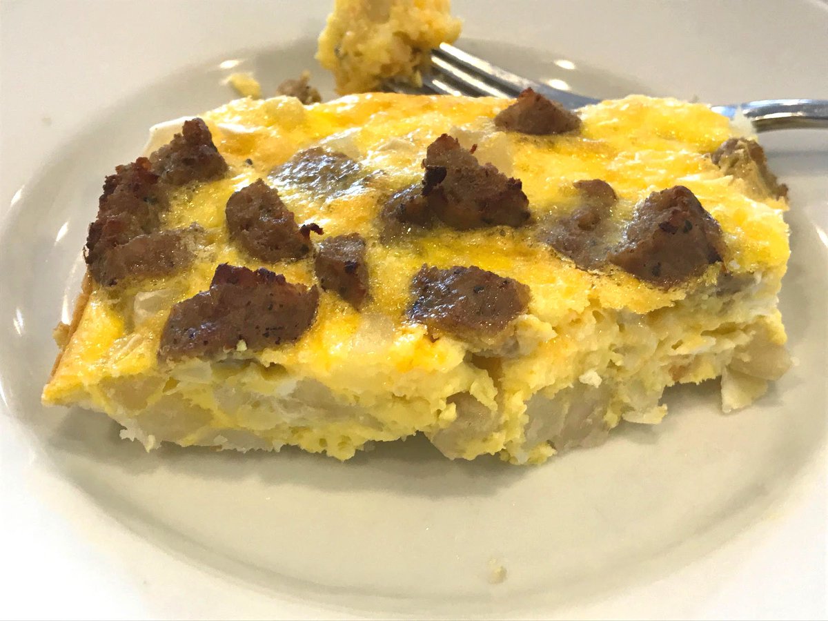 GFPickyKids's tweet photo. Need a great gluten free breakfast casserole that the whole family will love and won't leave you all alone in the kitchen? Check out my High Protein Low Calorie Egg Casserole. Its easy and delicious! https://t.co/NqHoS3P6gT https://t.co/VoB1qAPhRq