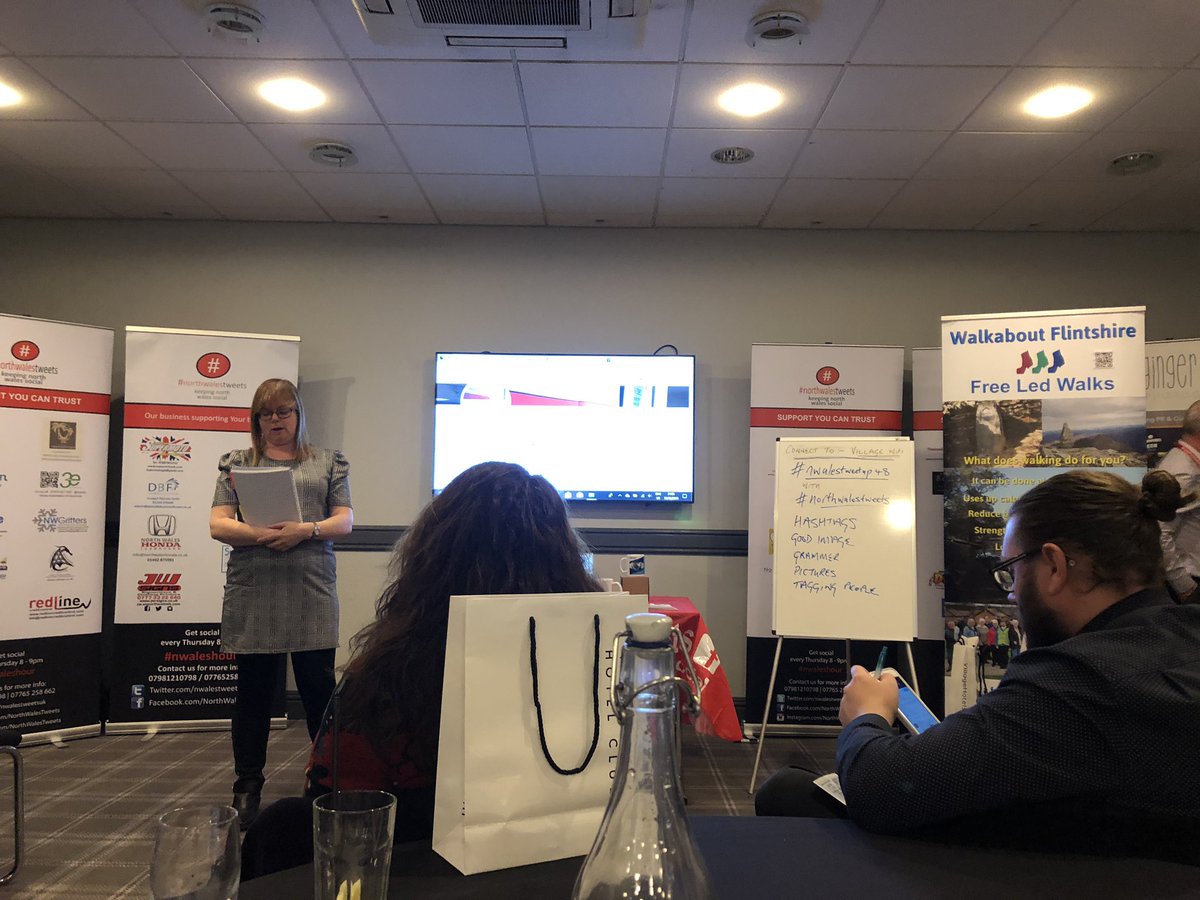 NicolaMKTG's tweet image. Great to hear more about @walkaboutFlint1 from @JennyH2015 at #nwalestweetup48 #freewalks