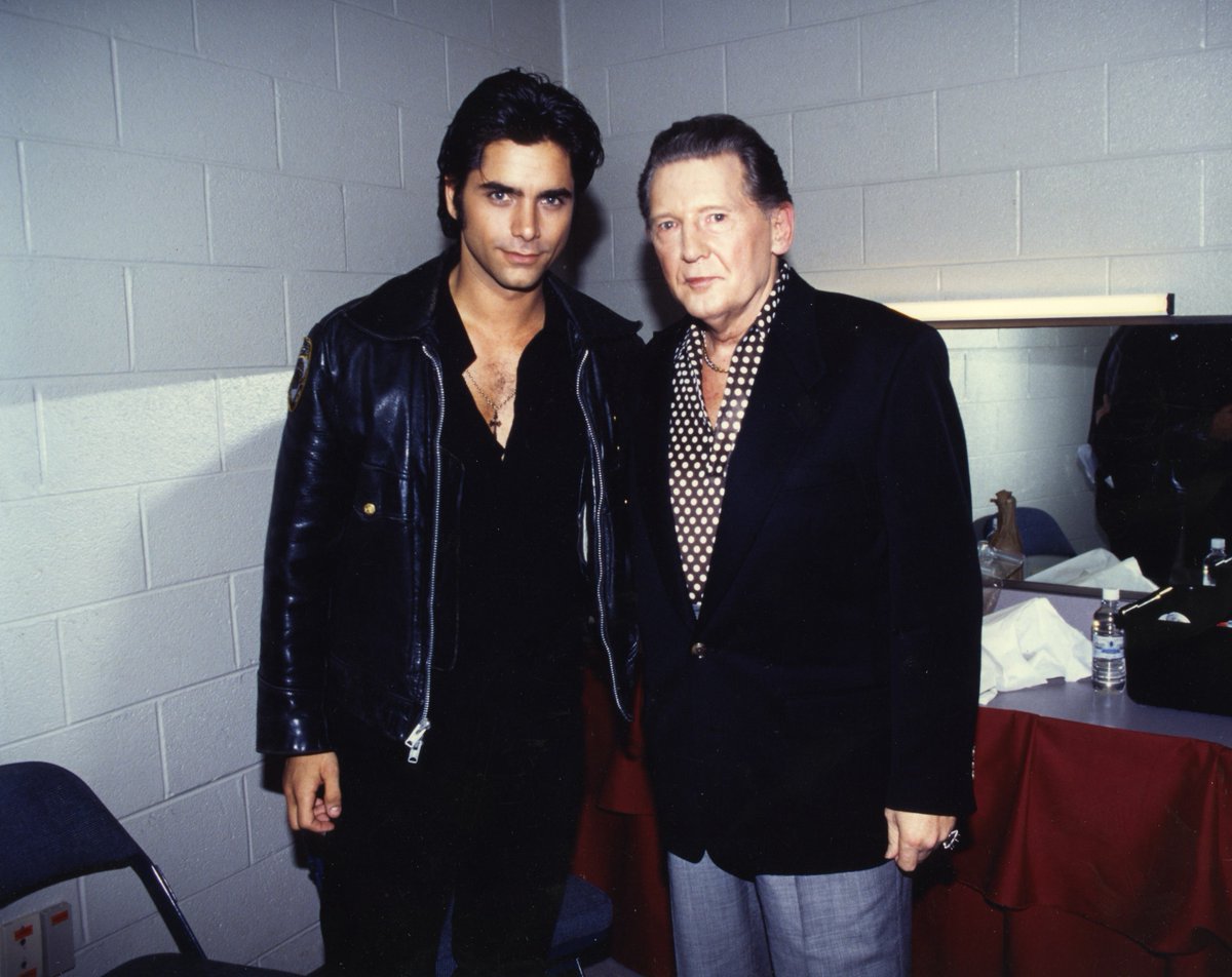 Résultat de recherche d'images pour "john stamos tribute elvis"