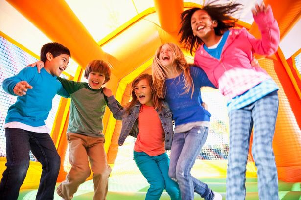 LakeshoreParty's tweet photo. From our family to yours...Happy Family Day!  Despite this recent snowfall, spring is just around the corner. Get a bounce castle or waterslide booked for your party.  Add a cotton candy, popcorn, or sno-kone machine for some added smiles 😃 #lakeshore #party #rentals #bounce https://t.co/2aWMu62tBe