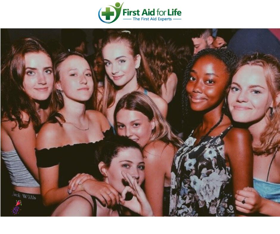 firstaidforlife's tweet photo. Every week 12 seemingly fit and healthy young people under 35 will die from Young Sudden Cardiac Death. Read about the simple screening aiming to change this: https://t.co/zNwfv2cdx3
#CRY #heartattacksintheoung #simplescreening #heartcharity #under35s #BritishHeartFoundation https://t.co/R3KzNlrw9f