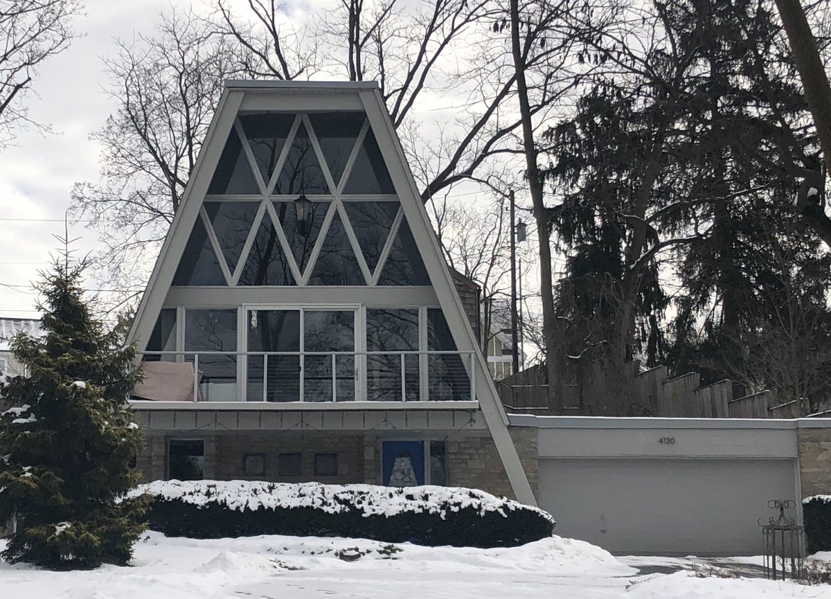 Two houses in Upper Arlington built in 1968, architects unknown