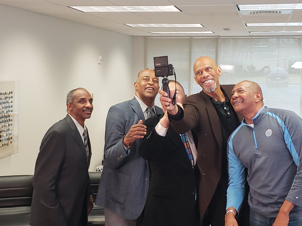 Who needs a #selfiestick when you have the #greatestplayerinNBAHistory. #KareemAbdulJabbar
@AlexEnglish_2 DavidThompson, MikeBantom #HallofFamers.  #xenomorphfilms photo credit @lisanAlGaib149