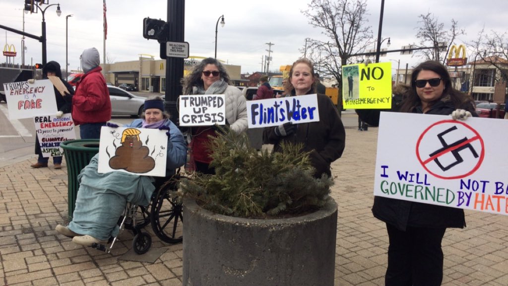 In #ButlerCountyOH joining thousands of our fellow citizens around the USA to protest the #FakeTrumpEmergency.   <a href="/IndivisibleOH8/">Indivisible Ohio 8</a>