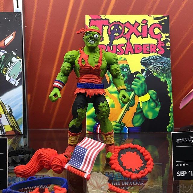 super7 toxic avenger