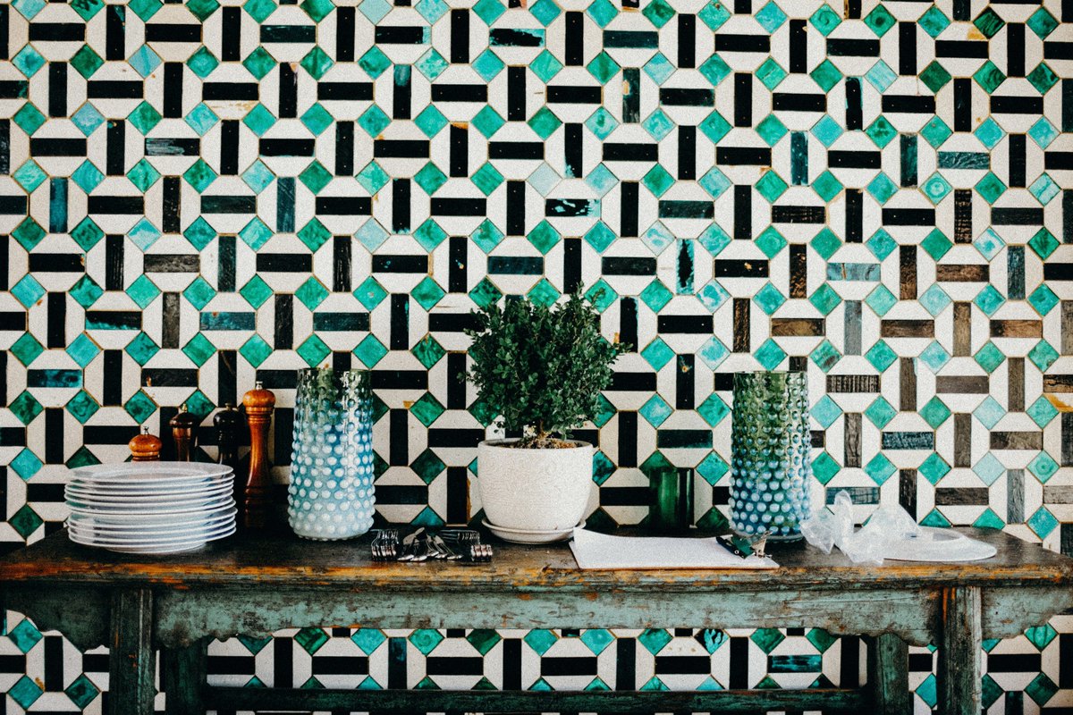 MySoPlus's tweet photo. #LeMotDeLaSemaine Papier peint : décoration murale que l'on personnalise selon nos goûts et nos envies. Façonnez votre intérieur et donnez du caractère à vos murs ! https://t.co/RKExdff4Al