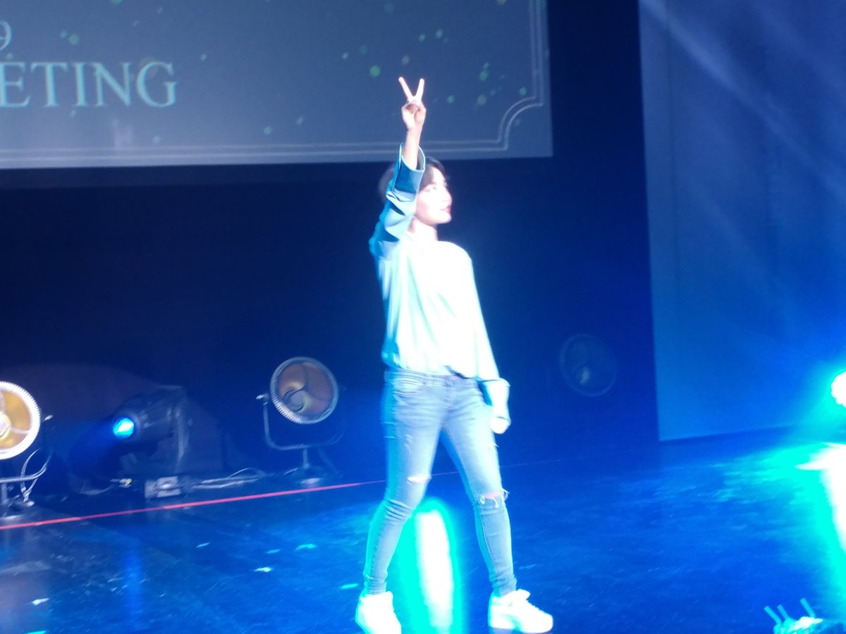 #트친소
#윤하짱짱걸
저는 윤하 좋아하는 반려 다람쥐에윤