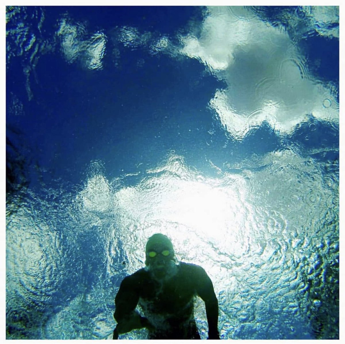 IMTrinews's tweet photo. Via @danielreyes_tri - Pool energy! Happy Monday
.
#teammultirace #MultiraceAmbassador #triathlon #season #2xu #training #endurance #EscapeAlcatraztri #2XU #2XUeurope #ChallengeFamily #GoPro #teamABPS #racehappy #swimlovers #swimming #swimmer #triathletes #ironmannews https://t.co/DyxLwvD9mP