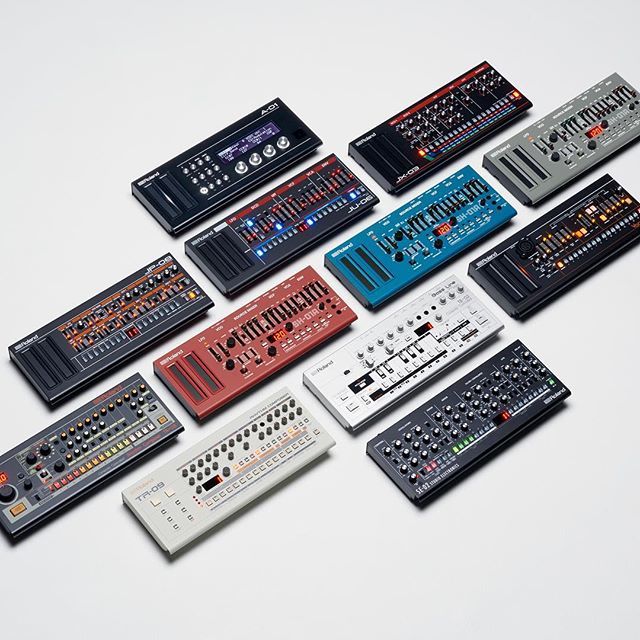 ROLANDCANADA's tweet photo. 👨‍👩‍👧‍👦 Spending quality time with the #RolandBoutique fam today! Happy #FamilyDay Canada!⠀

#rolandcanada #myroland #rolandaira #rolandsynths https://t.co/MrwmhHVegq https://t.co/5cVAfGP3YN
