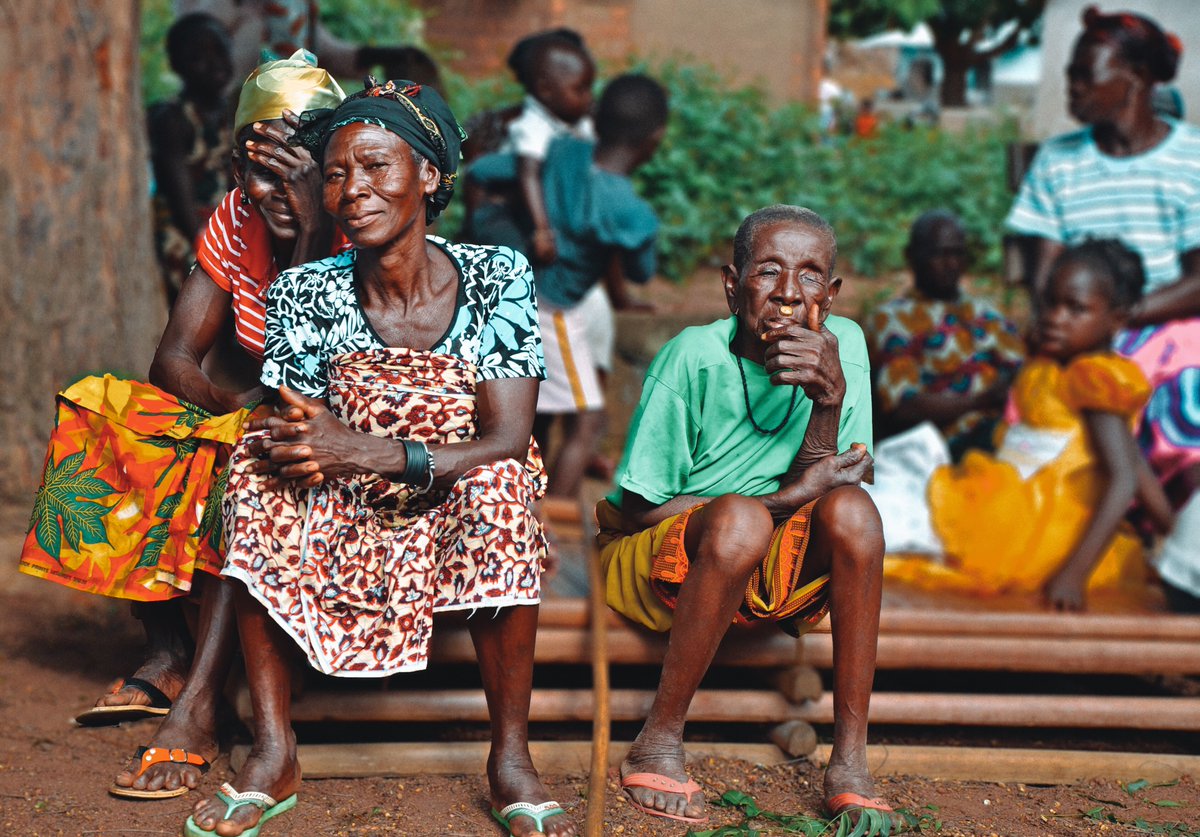 1040i's tweet photo. In Côte d’Ivoire, the literacy rate for men is 53.1%, while the rate for women is 32.5%. #1040i is dedicated to changing this narrative! https://t.co/IZQE7iaR8E