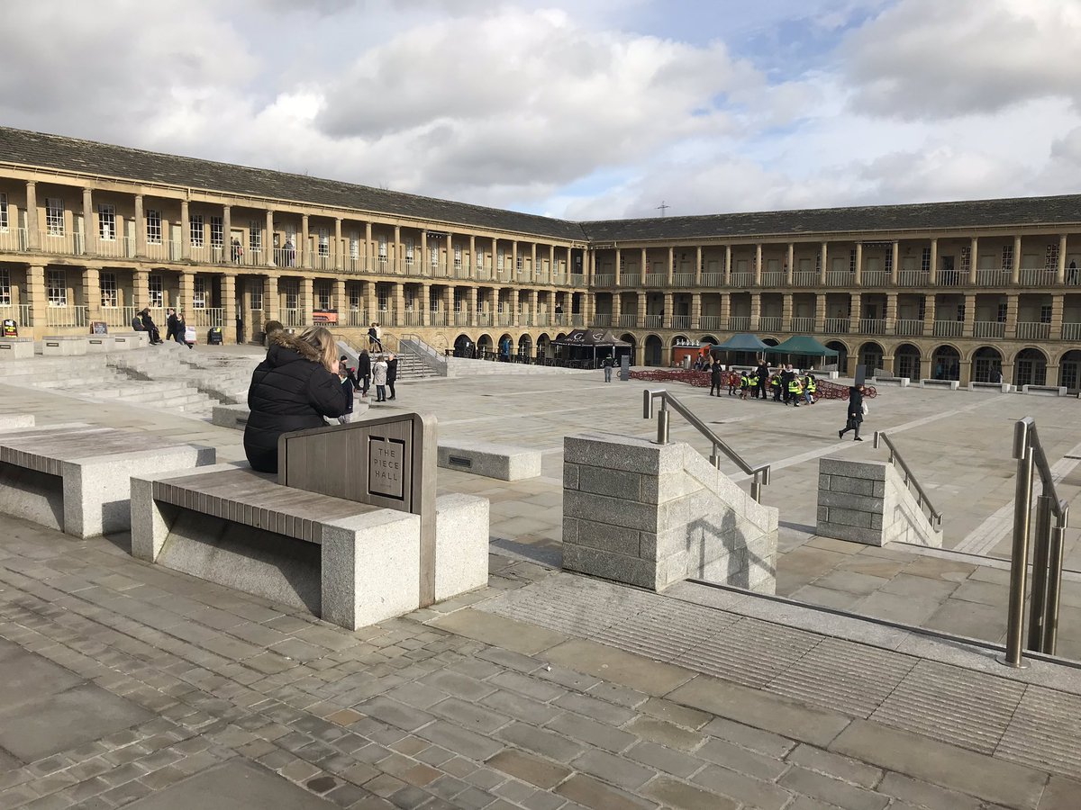 littlesteph87's tweet photo. Very lovely day today visiting Halifax to speak to @CalderdaleTrust about the #ace #qualityprinciples for @IveSupportive @weare_IVE https://t.co/PCPISyy7Qr
