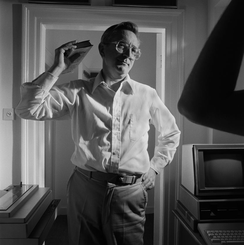 Belliveau83S's tweet photo. Happy 90th Birthday to one of my favorite writers, Len Deighton. My life as a reader, a cook, an amateur historian, an editor, and a writer has been enriched immeasurably by his works. Thank you, sir. #LenDeighton90 @DeightonDossier https://t.co/nDgSpD57P0