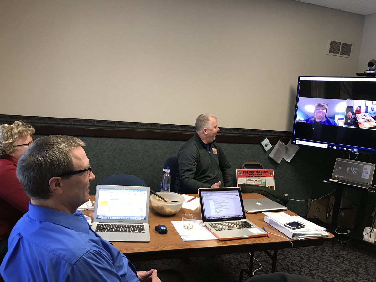 IowaBIGNorth's tweet image. Matthew is getting facilitators on board for Thursday&apos;s full IBN Initiative Share Day! #mattrocks #organizedKING #WeAreIBN