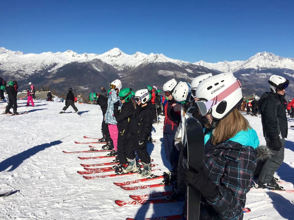 SancroftAcademy's tweet photo. Day 1 on the slopes... amazing weather and then in to town for Pizza and Ice Cream. #ASHSinEurope2019 #ASHStoAnywhere https://t.co/4uAAuU2DF8