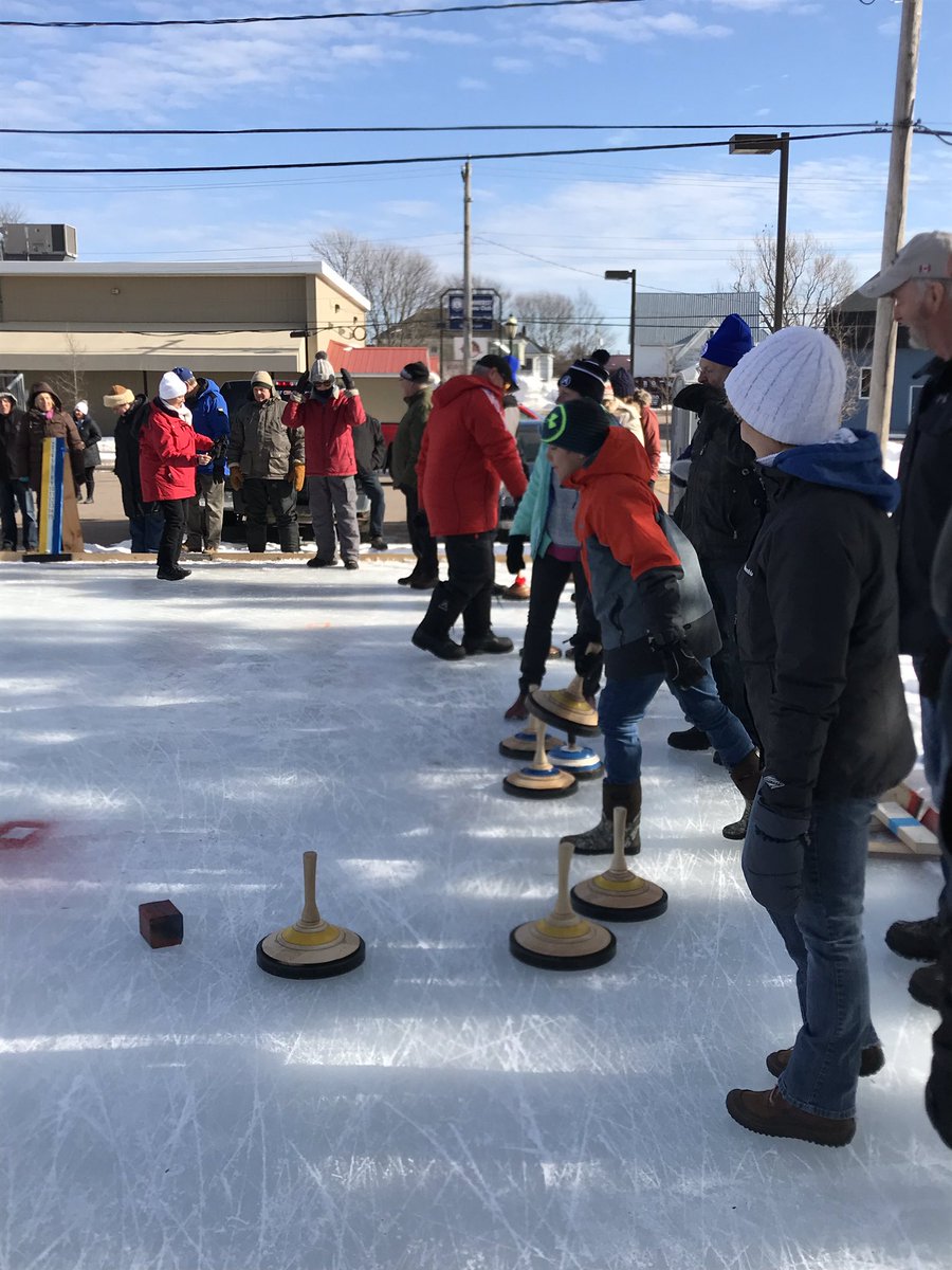 BillySchurman's tweet photo. ‘A perfect Winter Carnival Day. Great crowd participating in outdoor #Eisstock Curling @CISF1980 @infomorning @CBCNS @cbccolleenjones Please note outdoor Ice surface has been divided to allow for skating ⛸ &amp; for Eisstock curling 🥌 from 2-4pm #ActiveHealthy #seewhyweloveit https://t.co/IHjmrO2gQD