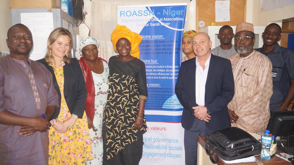 RoassnN's tweet photo. Fin de la réunion entre ROASSN _Chef de projet OAFRESS Claire Sambou _ Jean Charles Du Bourg (GAVI RSS) et Mathilde De CALAN (GAVI)
 #GAVICSO #OAFRESS https://t.co/nfM4KdyVfU