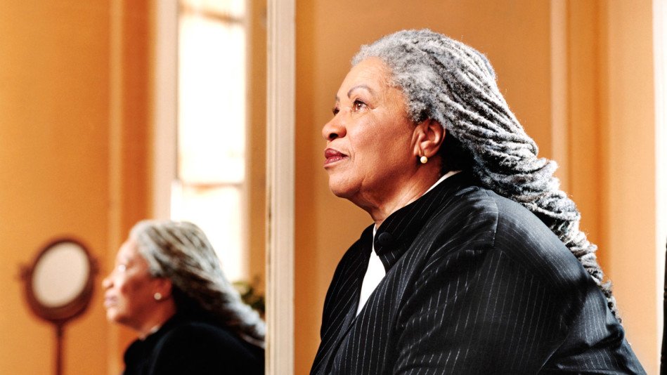 Avant_GardeBks's tweet photo. 🎂Happy birthday to #ToniMorrison! As one of the most distinguished authors in the world, she has received numerous awards and honors, including the Nobel Prize for Literature and the Presidential Medal of Freedom! 📚#Beloved #TarBaby #AMercy #TheBluestEye #Love #SongOfSolomon https://t.co/MRbSgS1NPa