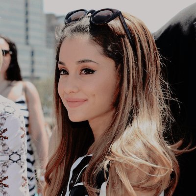 OCUPADA.
Tikki.
Bienvenida.