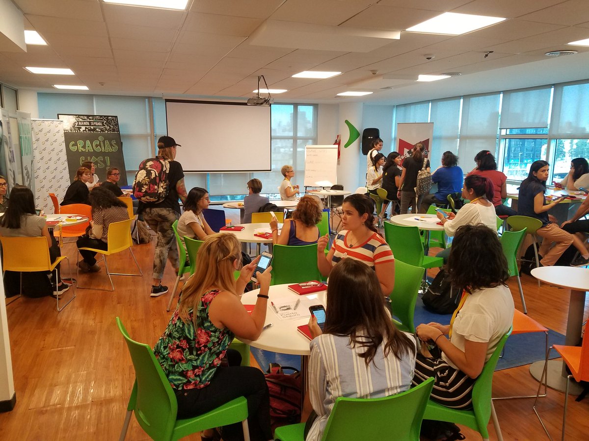 comunidadmet's tweet photo. ¿Y las Mujeres en Tecnología dónde están?!
🔝Acá!! 👇🏼 

Arrancó el Bootcamp de #Programacion Web de #metcba 

#bootcampmet

CUPO SUPER LLENO 👏👏👏

GRACIAS @Globant @McAfee @Mercadolibre @bitlogicos #binamp @esolutionssa #cintelink https://t.co/TgKRR2czoZ