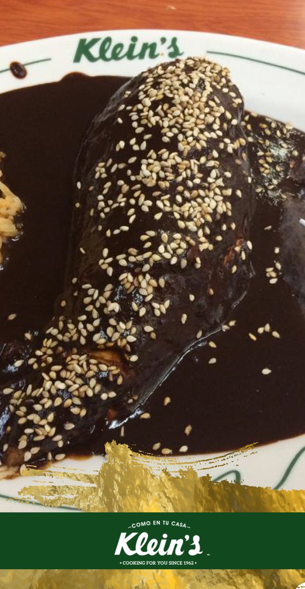 La receta secreta de Doña Andrea es lo que hace de este mole tan especial. Traído desde Puebla, no te puedes perder de su sabor único y sentirte como en casa.