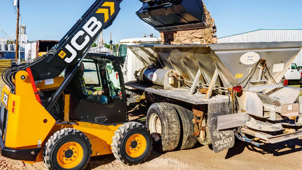 JCBFinance's tweet photo. Interested in the JCB Teleskid? You can now spread the cost of the machine with our 0% Interest HP over 3 years offer. Discover more: https://t.co/2iLATJf1H5 

UK business users only. Terms apply https://t.co/hfstcSsrLn