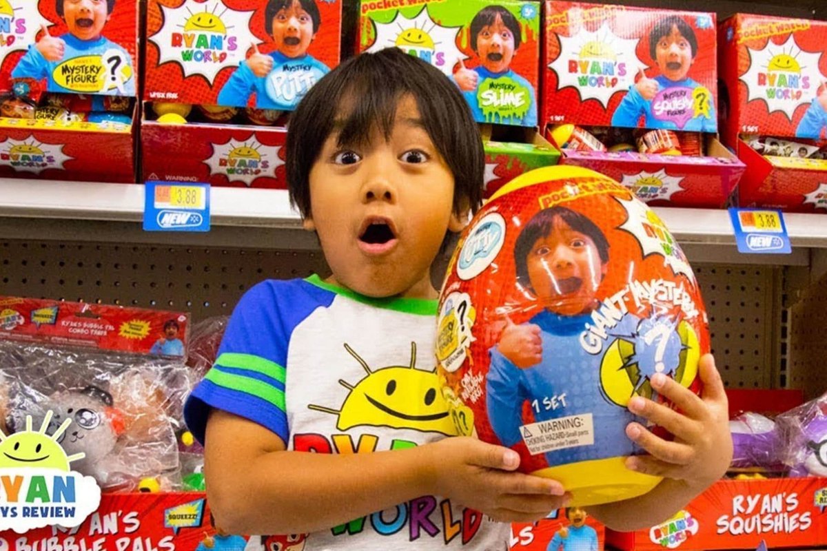 elnuevodiariord's tweet photo. (VIDEO) Conoce al niño que gana 22 millones de dólares en Youtube revisando juguetes
https://t.co/z4EyReR20L
#ElNuevoDiarioRD #ConoceAlNiño #QueGana #17MillonesdeDólares #EnYoutube #RevisandoJuguetes https://t.co/gc6exFfFBo
