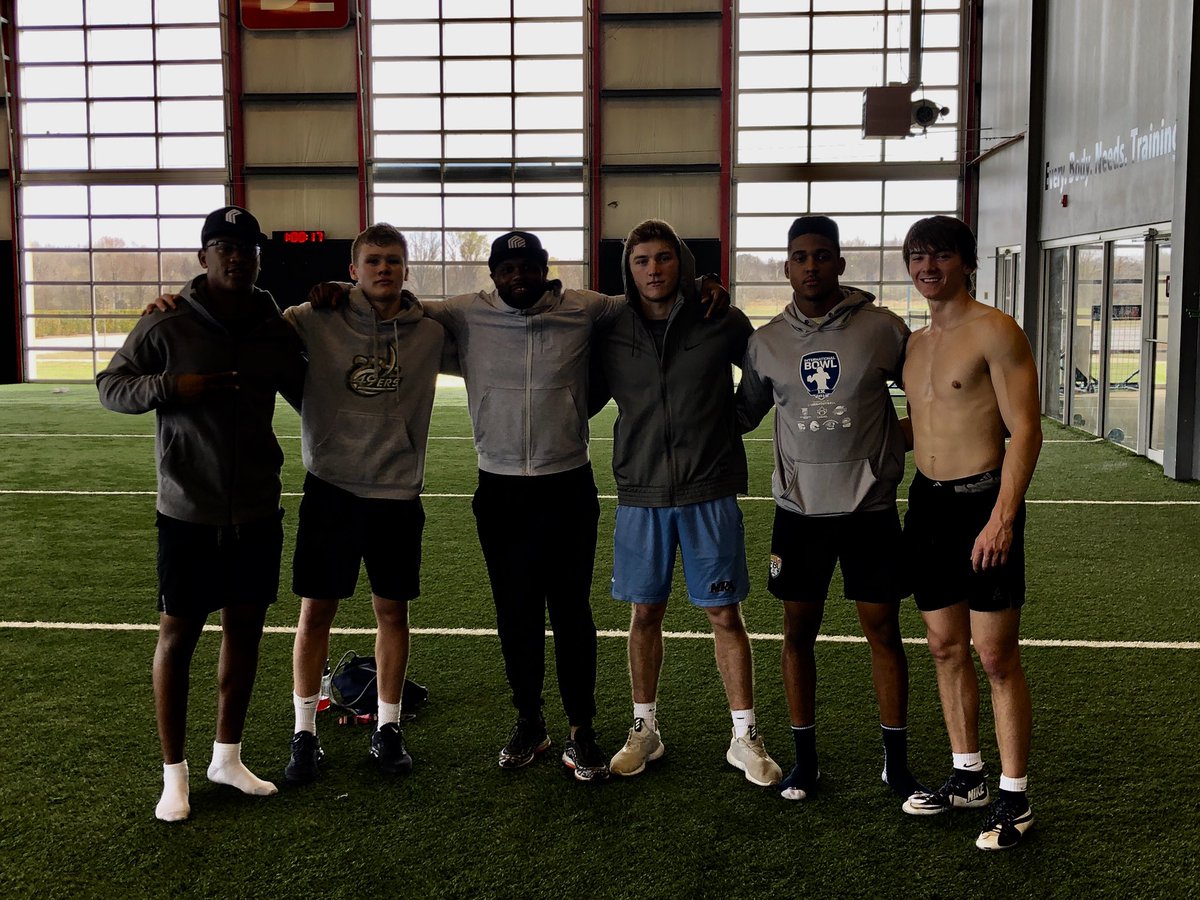 justinpiercew's tweet photo. #D1trained #Mississippimade @VinsonRayf @JoePerk2020 @The11_k @drew1horton @ESPN3ALLDAY https://t.co/9nF7uYA5iU