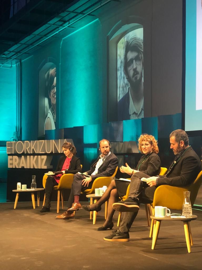 innovacionSF's tweet photo. ¡Gracias @UCLG_OpenGov por invitarnos a compartir la experiencia #Santalab en el Congreso Internacional #EtorkizunaEraikiz sobre #GobernanzaColaborativa! 🙂🤝🔓 #LaEraDeLaColaboración #GobiernoAbierto https://t.co/AhJrff0S3c