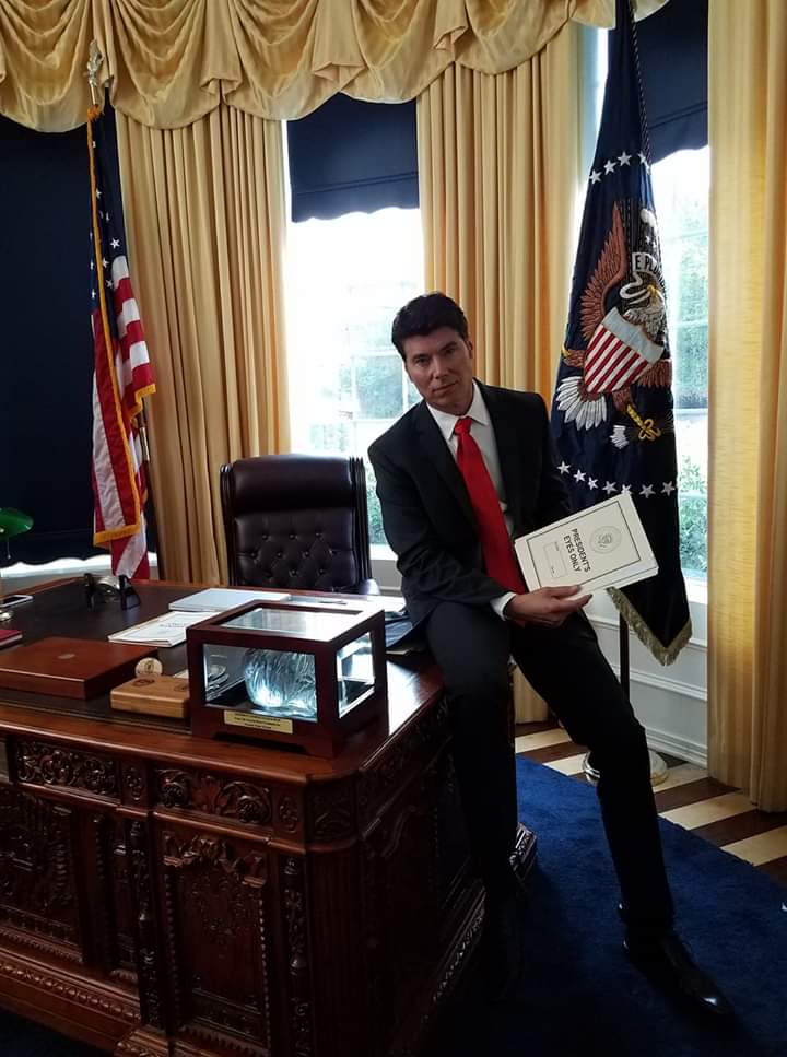CindyNavarro's tweet photo. My favorite fictional President! See @benjamindane as President Taylor Brooks in #FirstLady in 2019! #PresidentsDay #FirstLadyFilm https://t.co/VxyXLuU8aQ
