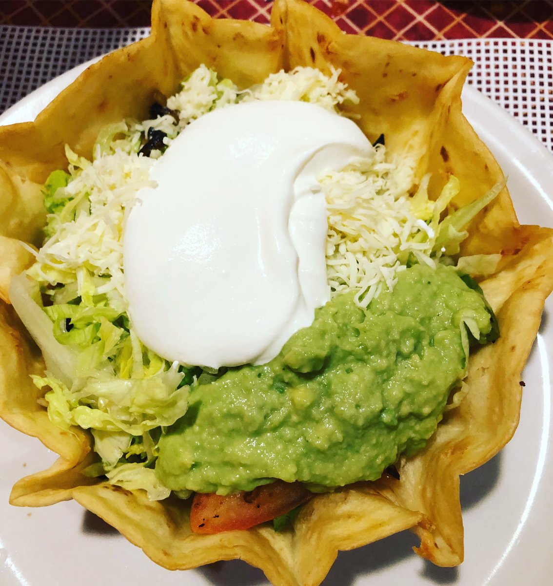 keto_ashley's tweet photo. Shrimp fajita taco salad for lunch
#ketodinner #ketodinner #ketotransformation #ketoprogress #ketoonthego #ketolunch #ketogenicdiet #ketogenic #ketogeniclife #ketolifestyle #ketolife https://t.co/wCVhKUsAJ7