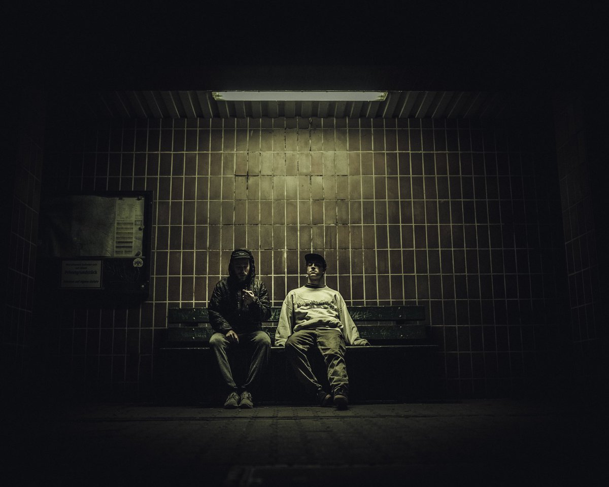 op het bankje met <a href="/dayle_ooo/">Dayle</a> 

📸<a href="/BUKEZFINEZT/">Bukez Finezt</a>