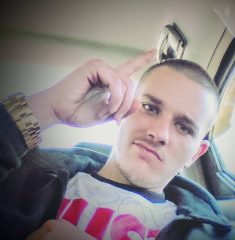JulieGrantTV's tweet photo. WANTED: John Eugene Colbert, 30, has multiple warrants out for his arrest. He is Katie Stoner’s ex-boyfriend and considered a “person of interest” in her disappearance. More on @KDKA at 5:00 & 6:00! #legaleditor #KDKA https://t.co/WrayIMisKy
